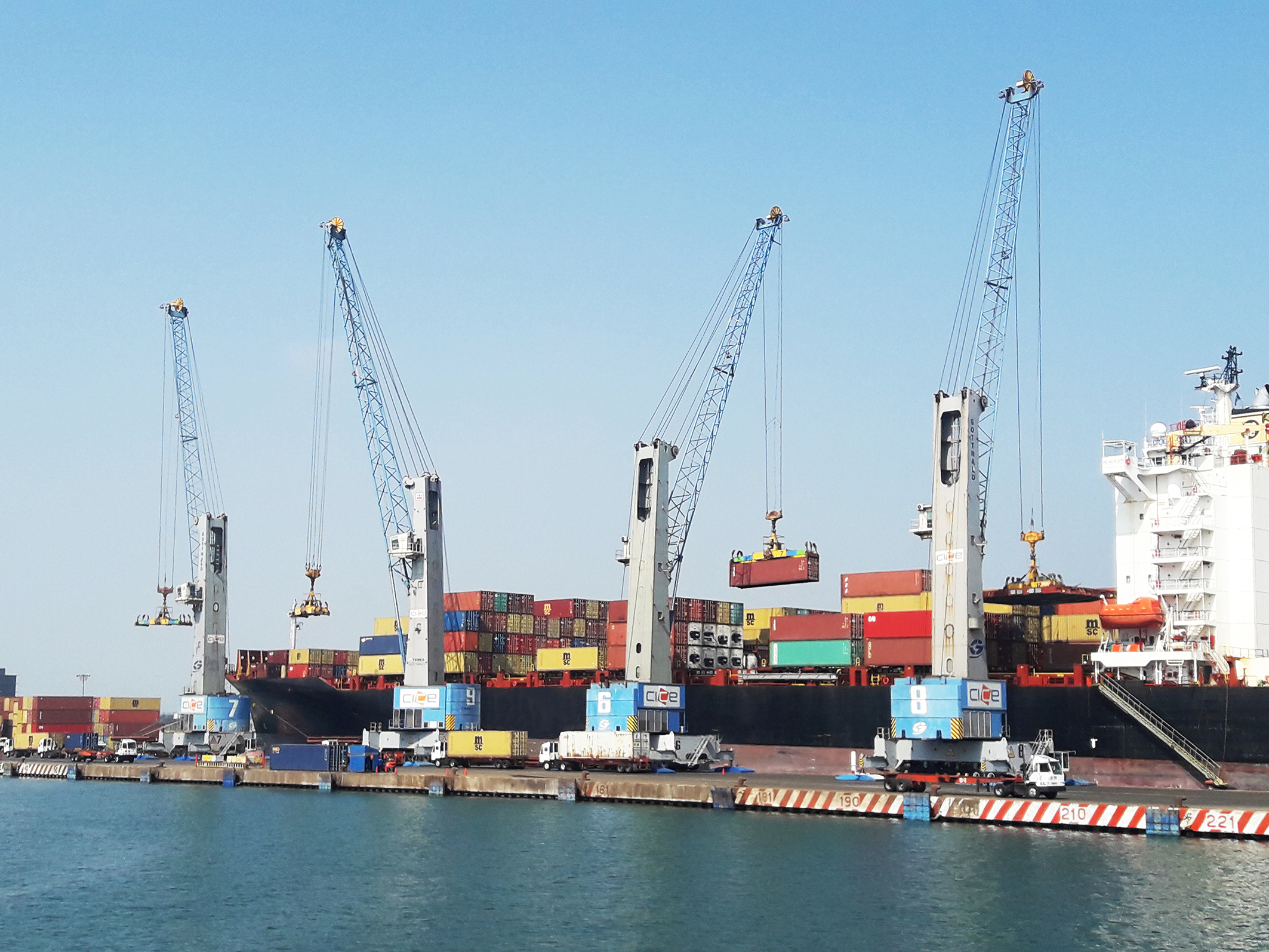 Existing fleet of Konecranes Gottwald Mobile Harbor Cranes in the Port of Veracruz