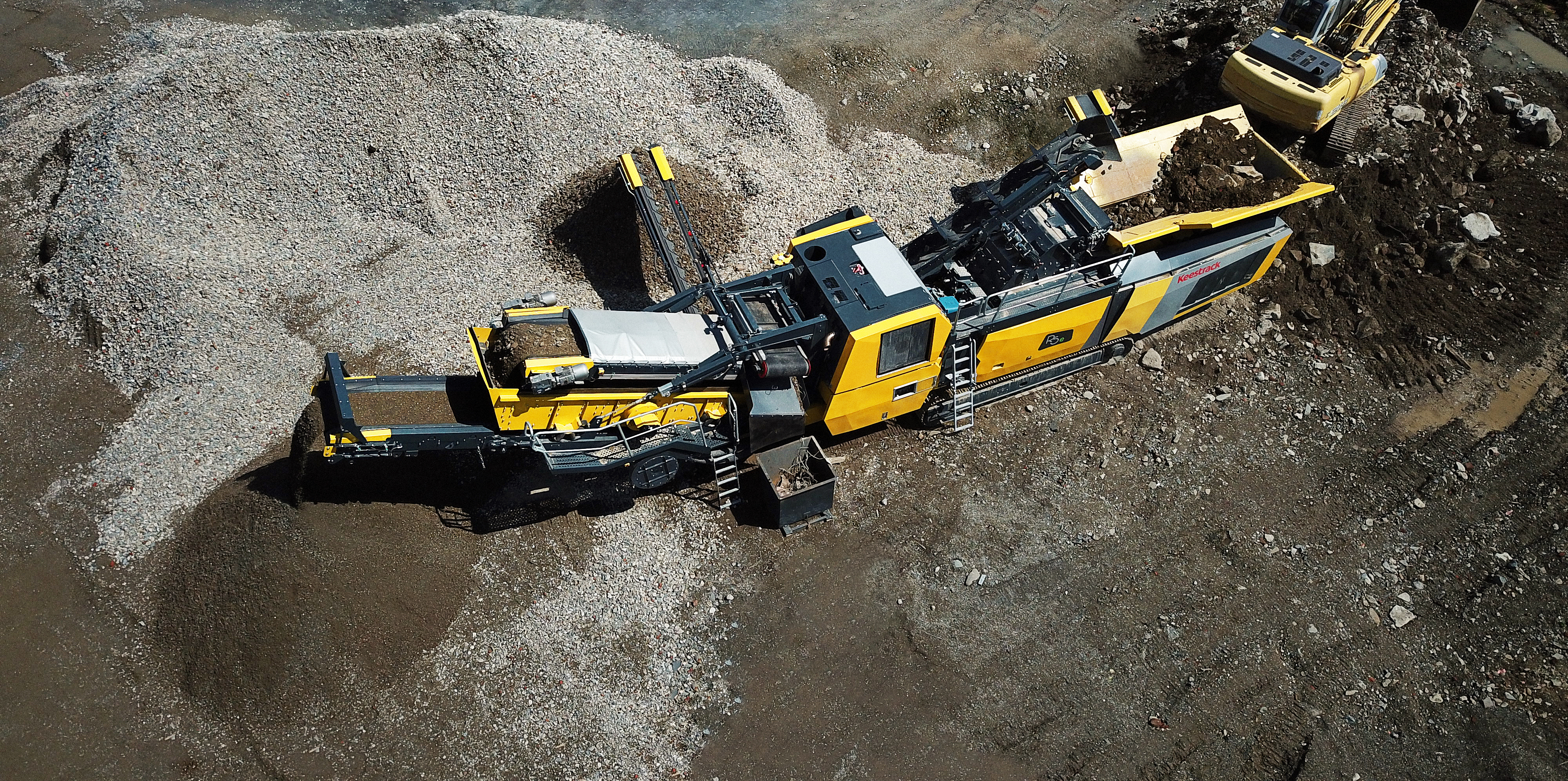 The new designed R5e impact crusher with drop-off engine and electric plug-in & plug-out functionality.