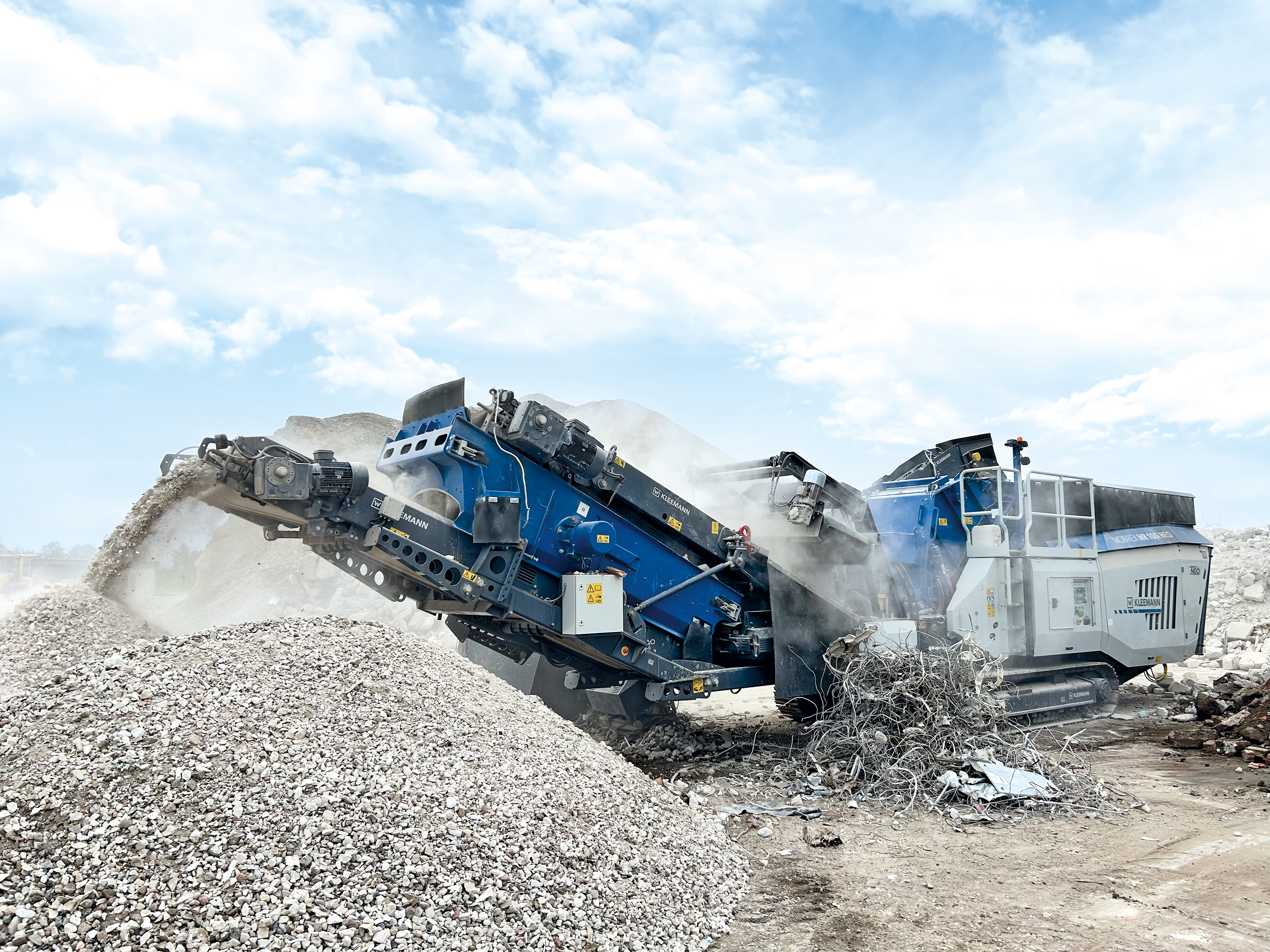 The MR 100i NEO is equipped with a powerful magnetic separator for good final product quality.