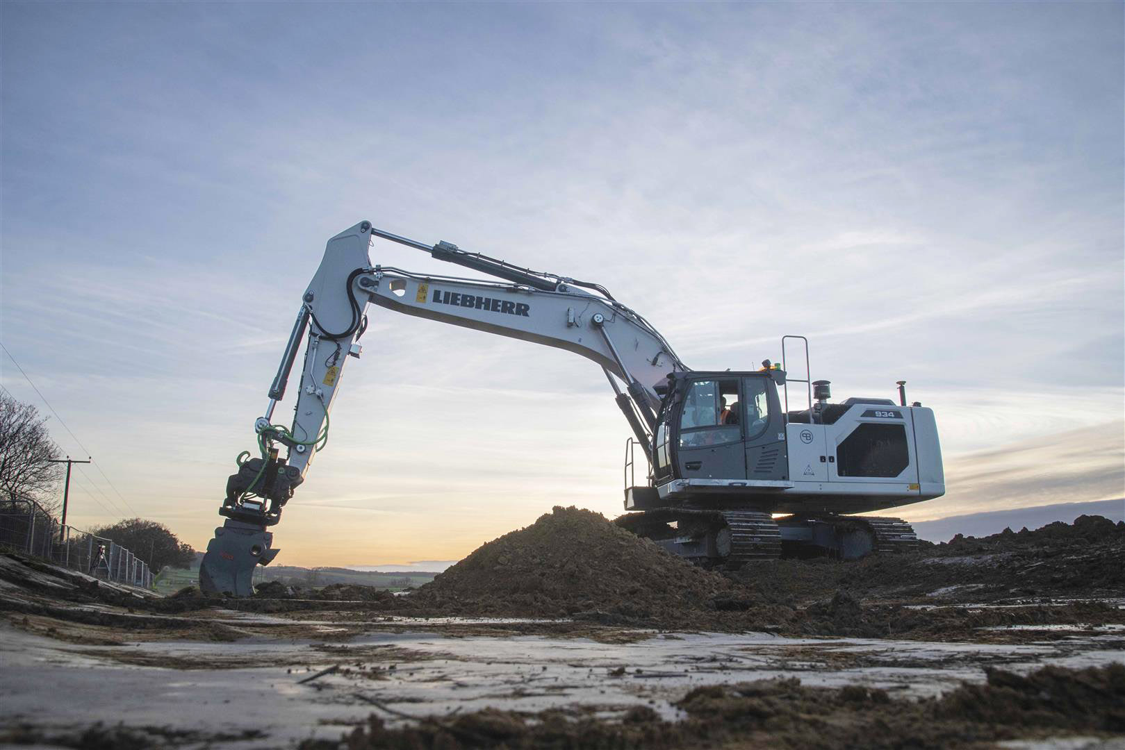 The entry into partnership between Liebherr and Leica Geosystems announced in March 2020 enables to offer Liebherr customers the expertise of both companies.