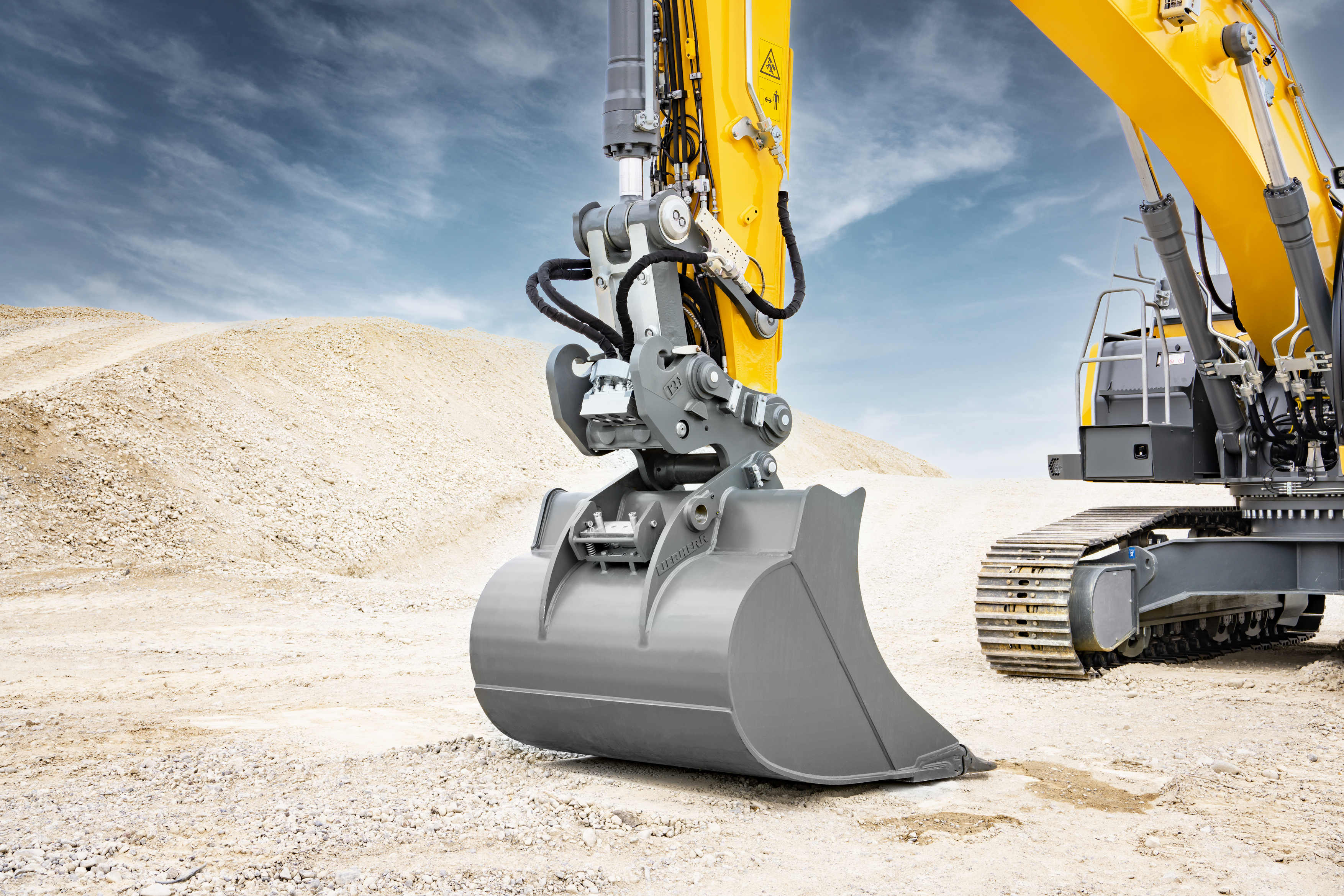 Liebherr's fully automatic quick coupling system, previously known as LIKUFIX, will in future be known globally as the brand name Solidlink.
