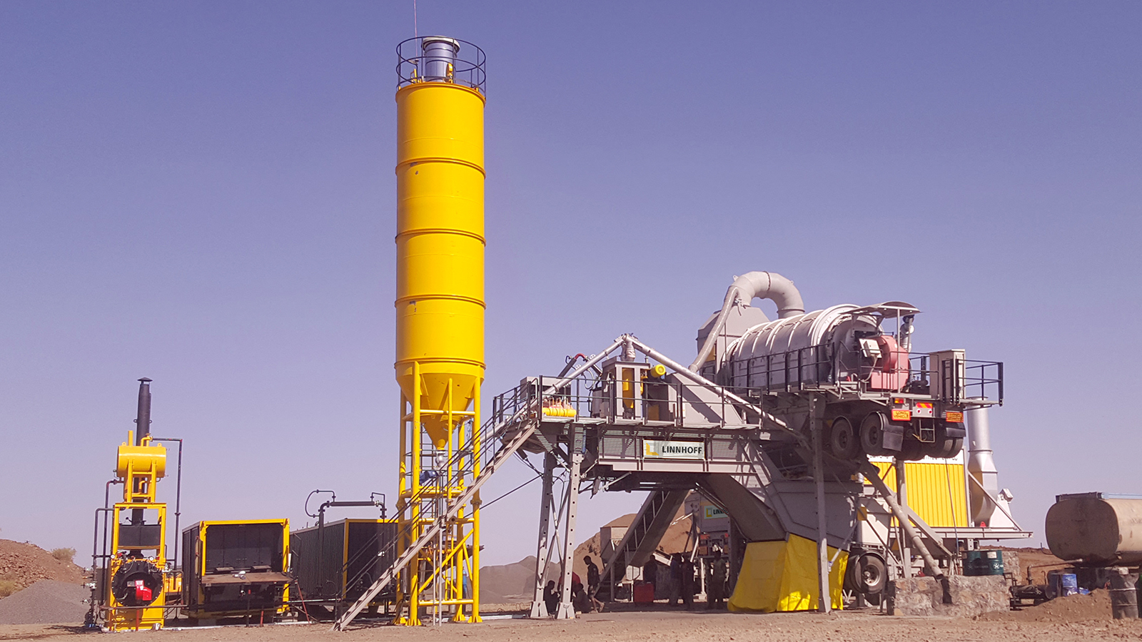 Linnhoff TSD 1500 MobileMix asphalt plants, a popular choice for road contractors in Ethiopia <br> Image source: Lintec & Linnhoff Asphalt Pte Ltd