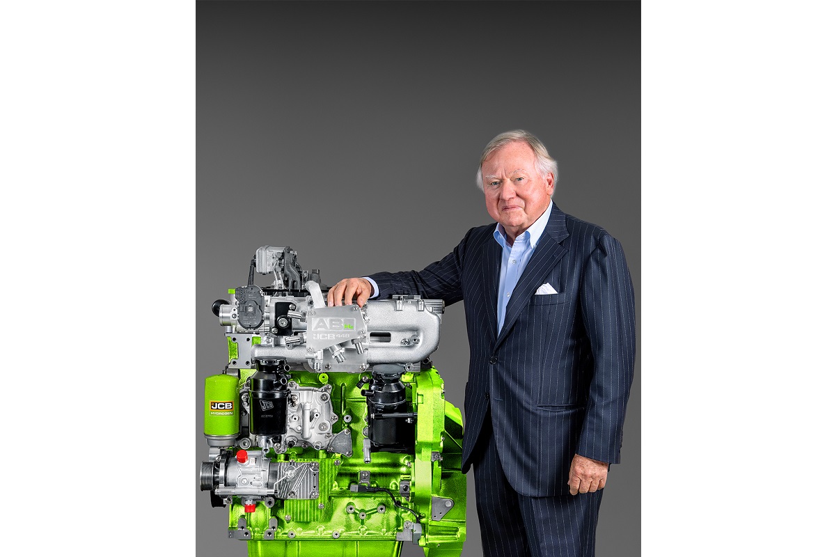 Lord Bamford and the JCB hydrogen engine.