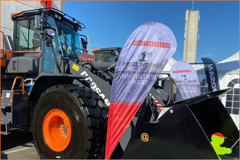 Matexpo Transparent Bucket <br> Image source: Doosan Infracore Europe s.r.o.