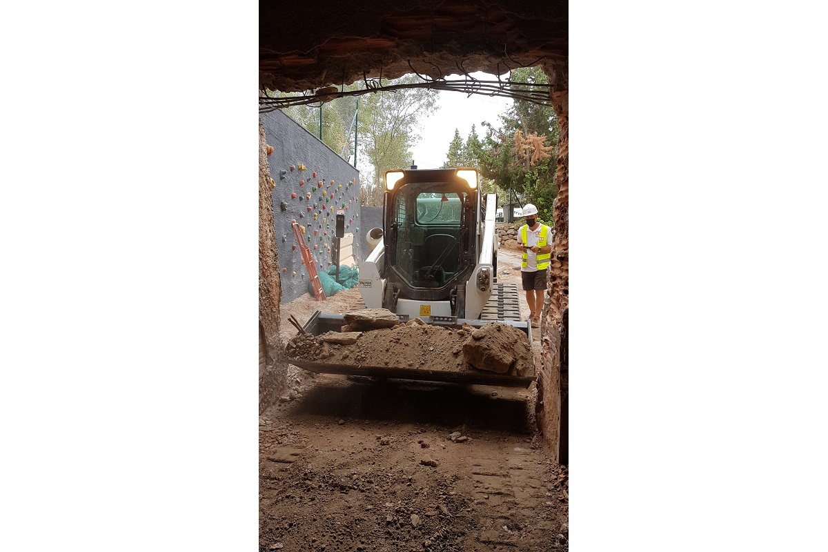 First Bobcat MaxControl Remote Control System in Spain <br> Image source: Doosan Bobcat EMEA