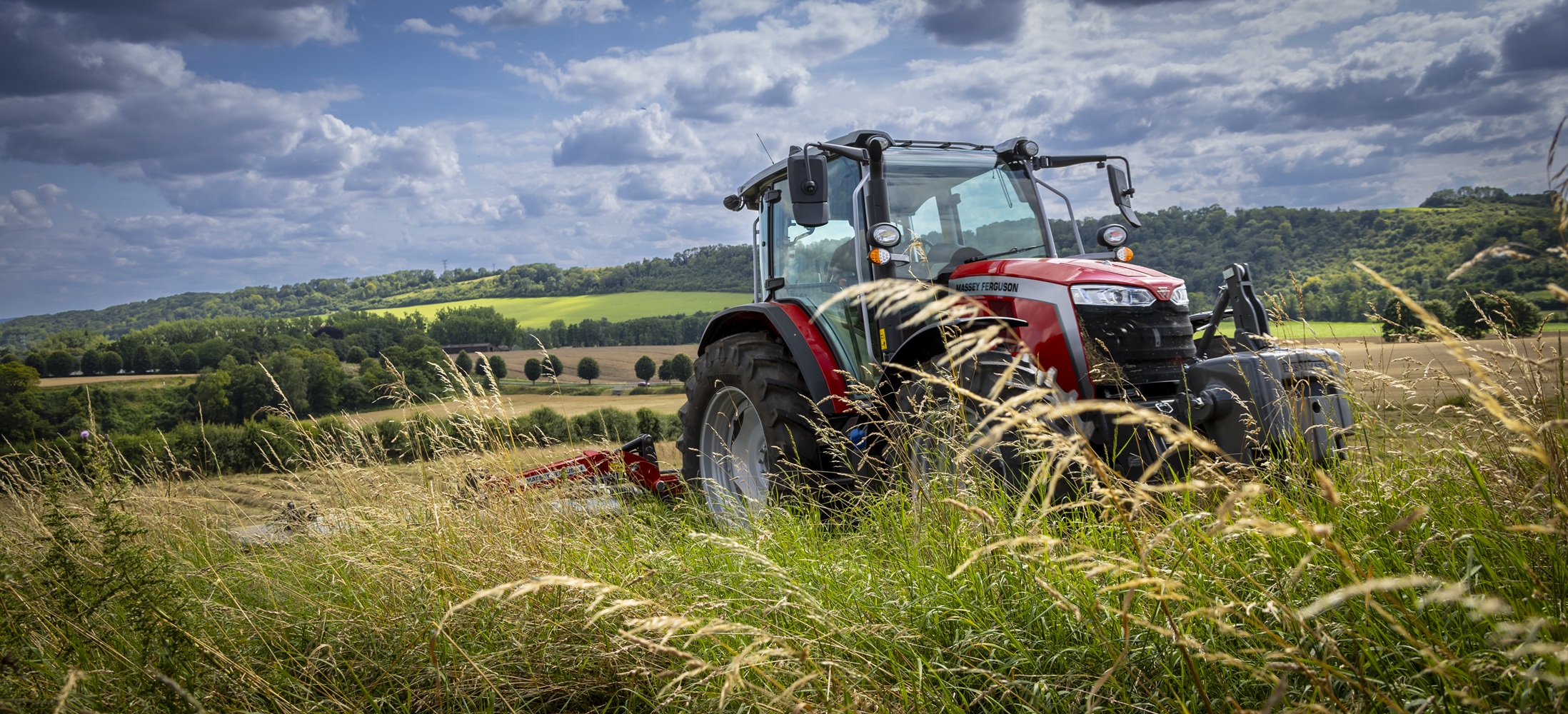 Massey Ferguson 5M Series tractor