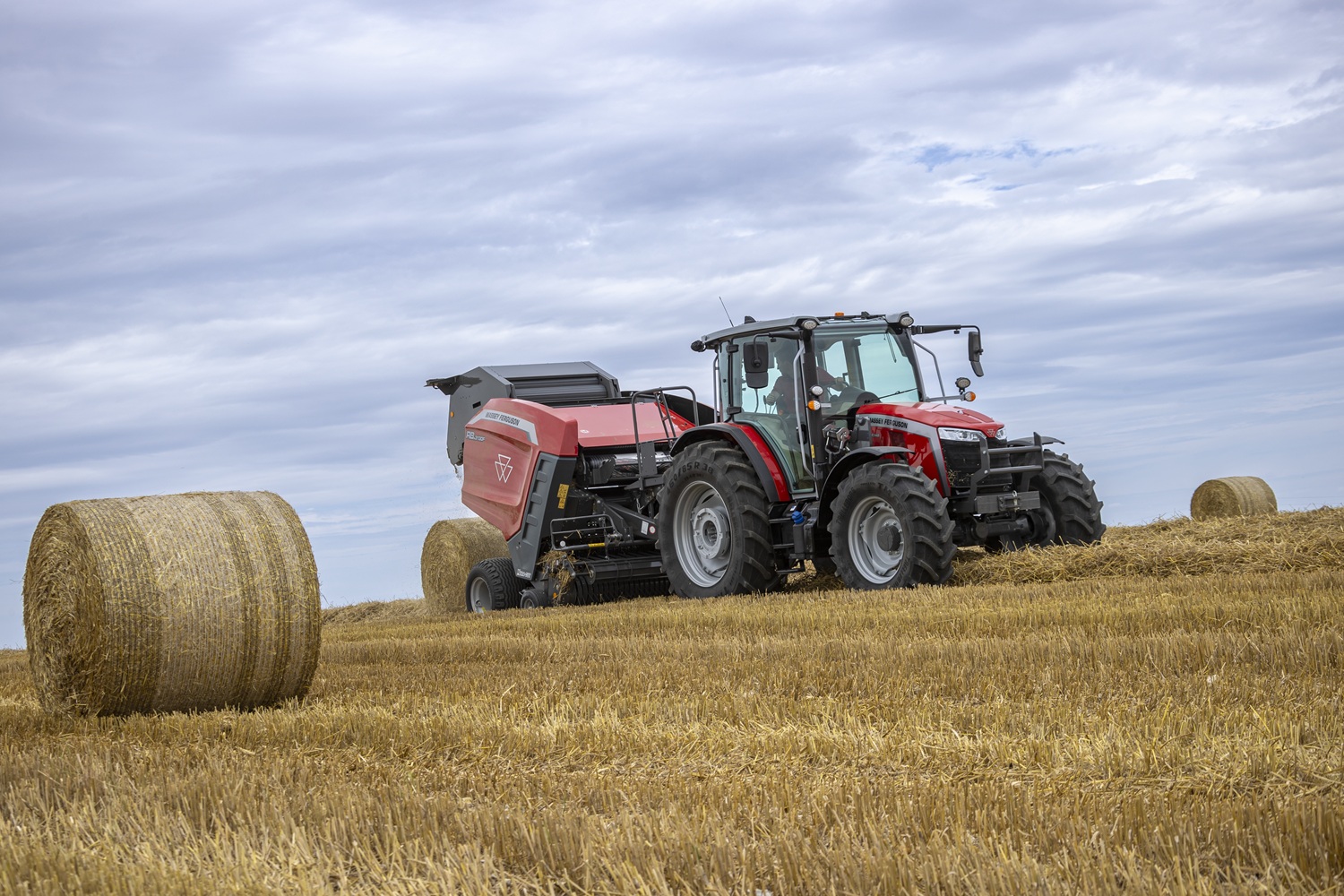 Massey Ferguson 5M Series tractor