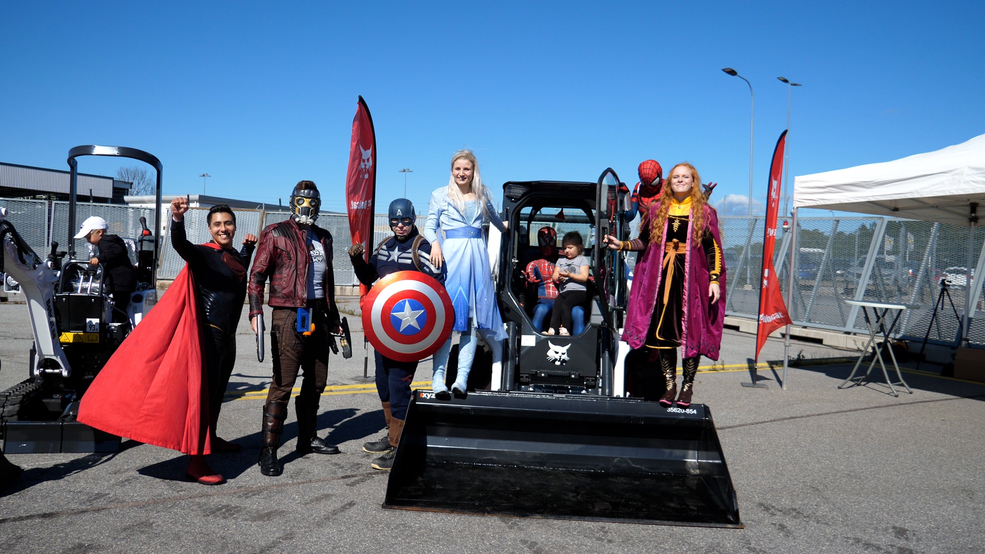 Several shots of parents and children enjoying this year’s Minutdagen event, which took place at Bromma Stockholm Airport on 21 August 2021. <br> Image source: Doosan Bobcat EMEA