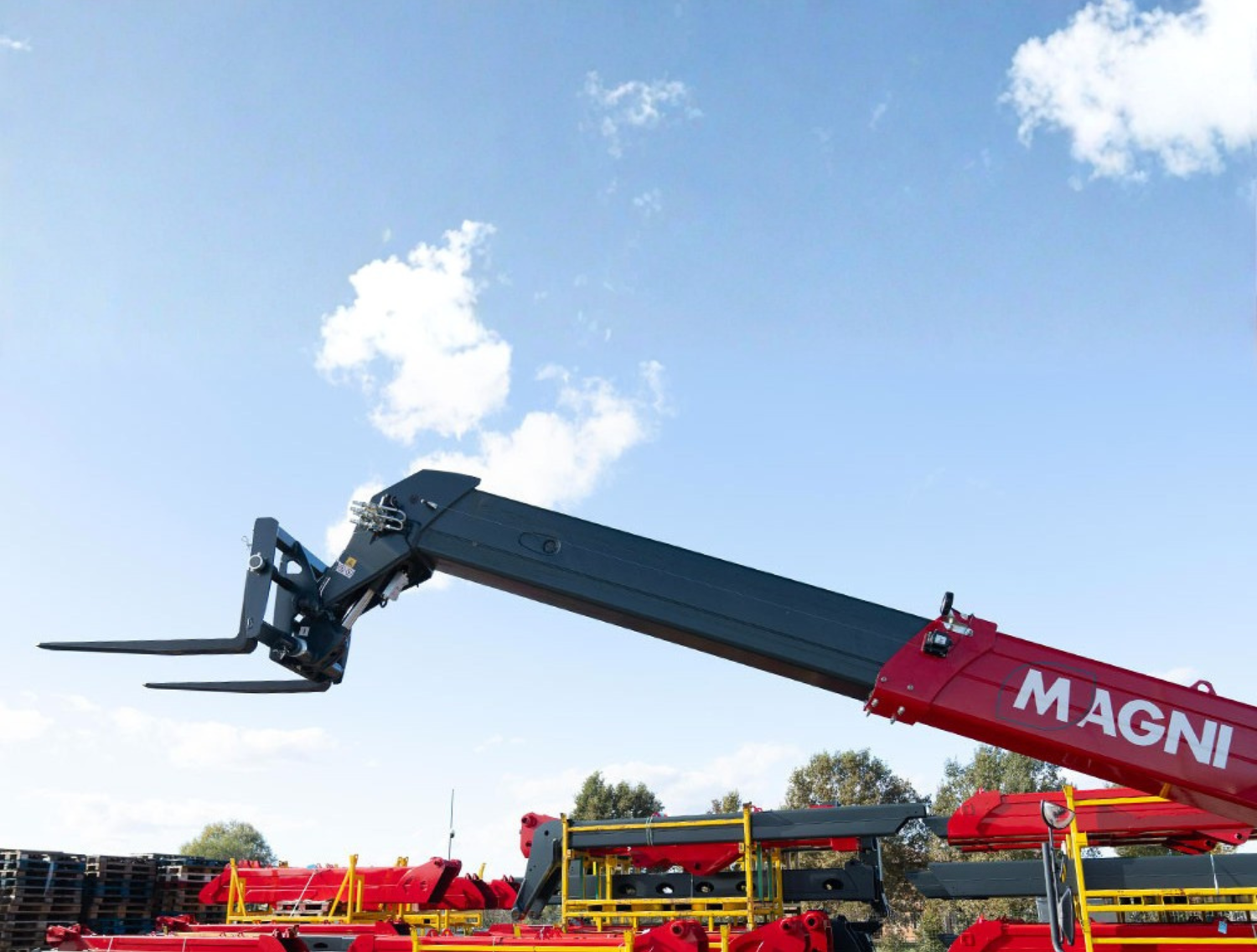 The Magni TH Fork Carriage Range: superior control and maximum operational versatility