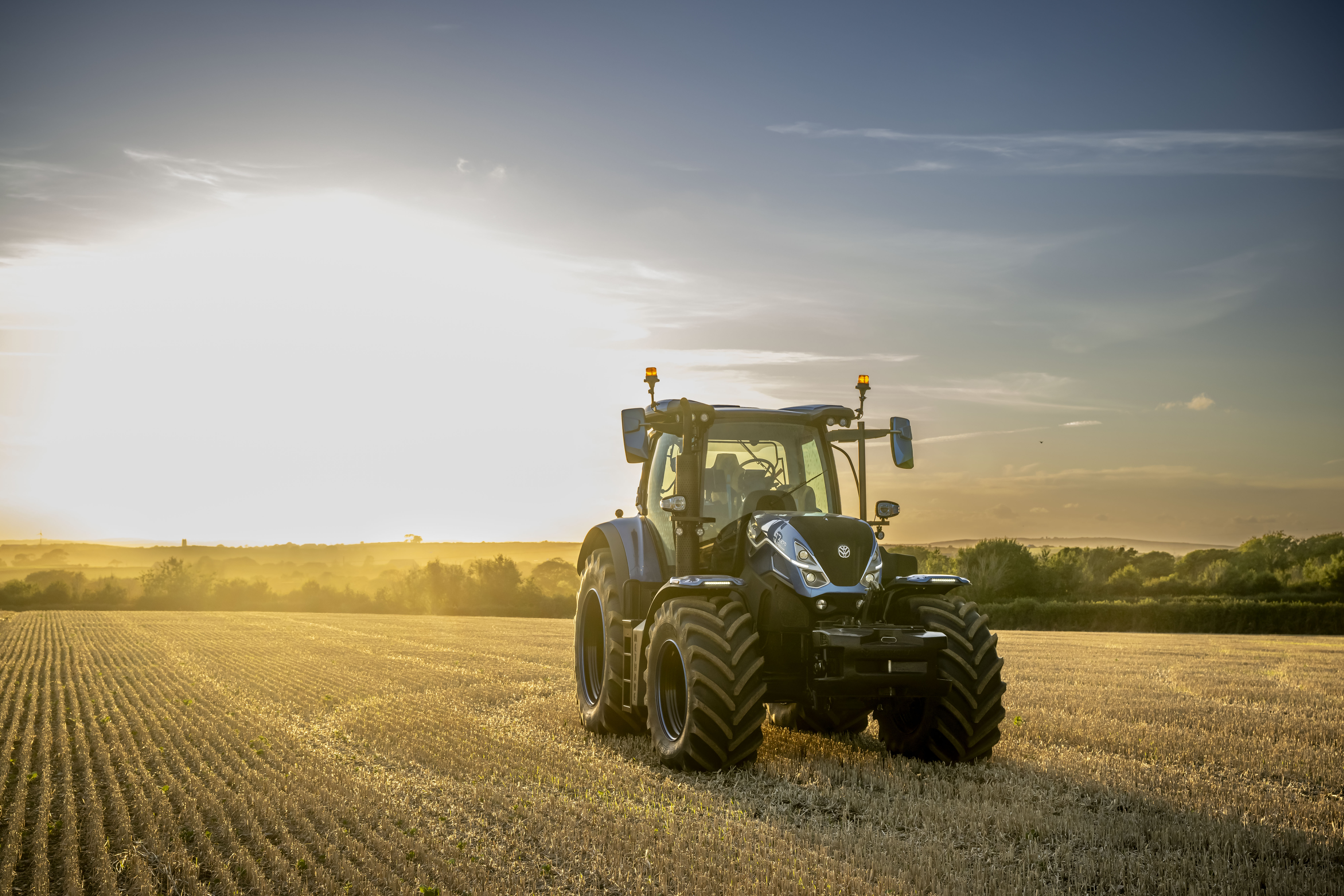 New Holland T7 Methane Power LNG Tractor
