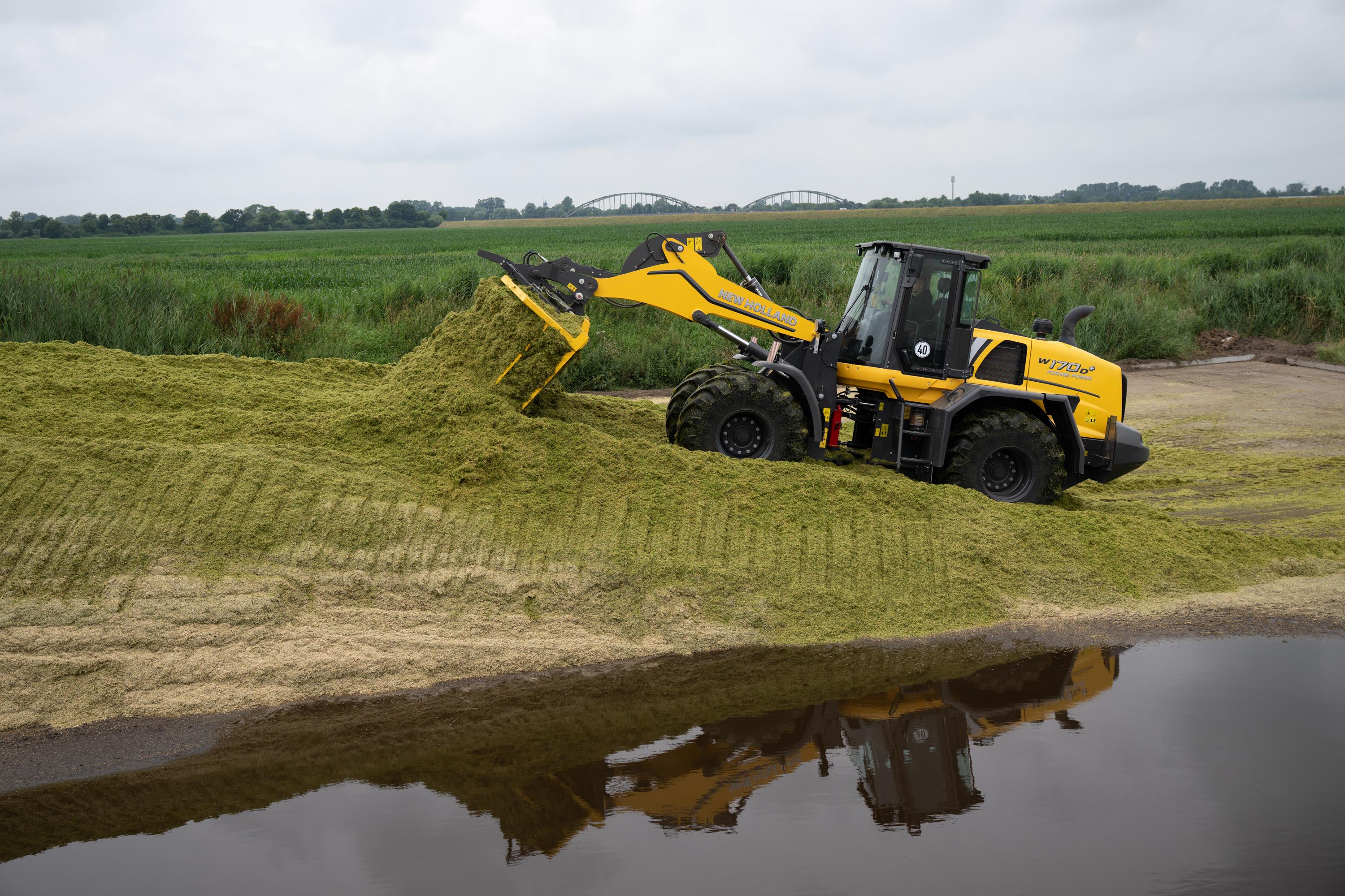 New Holland W170D Forage Power