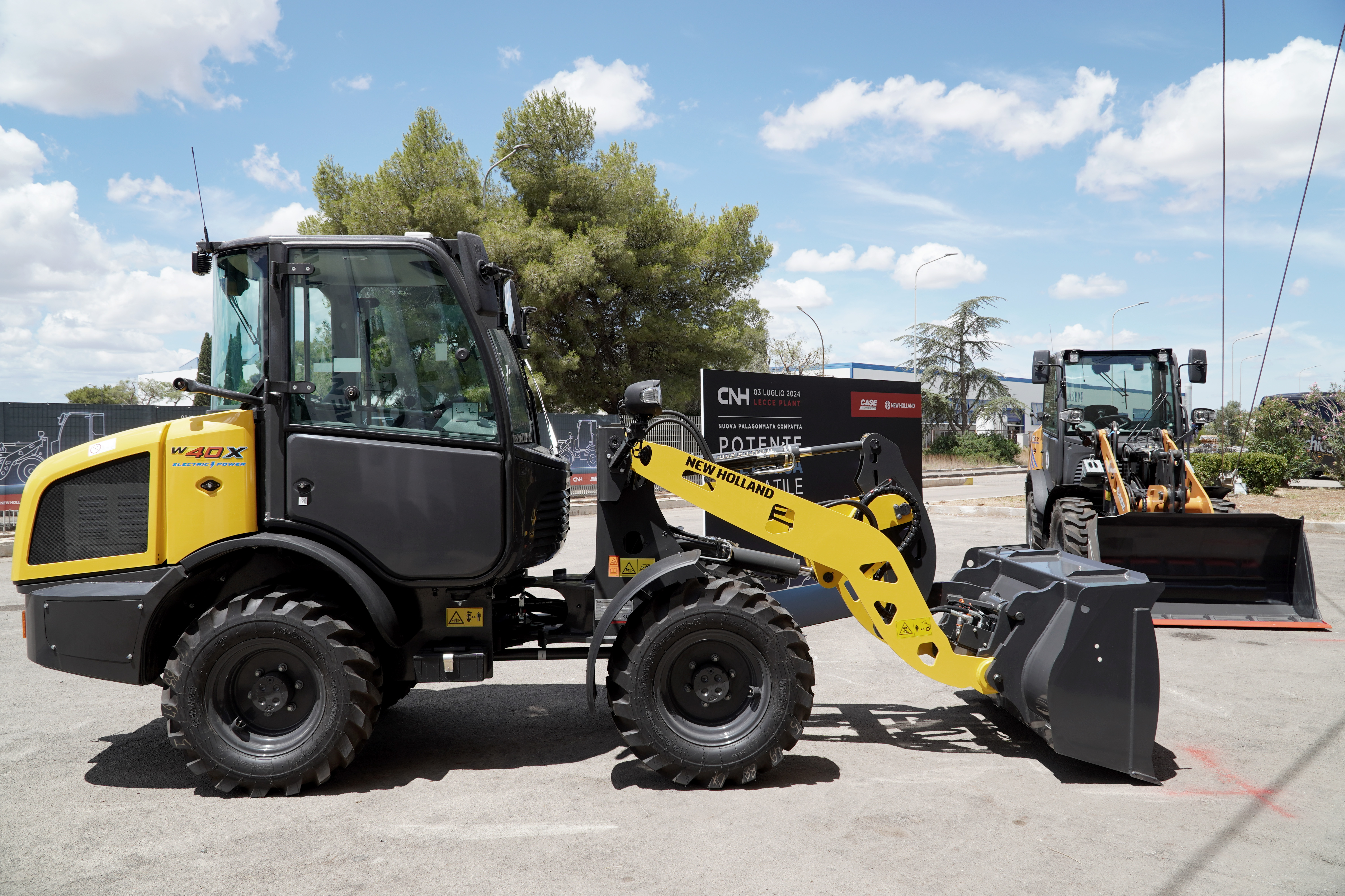 New Holland W40X
