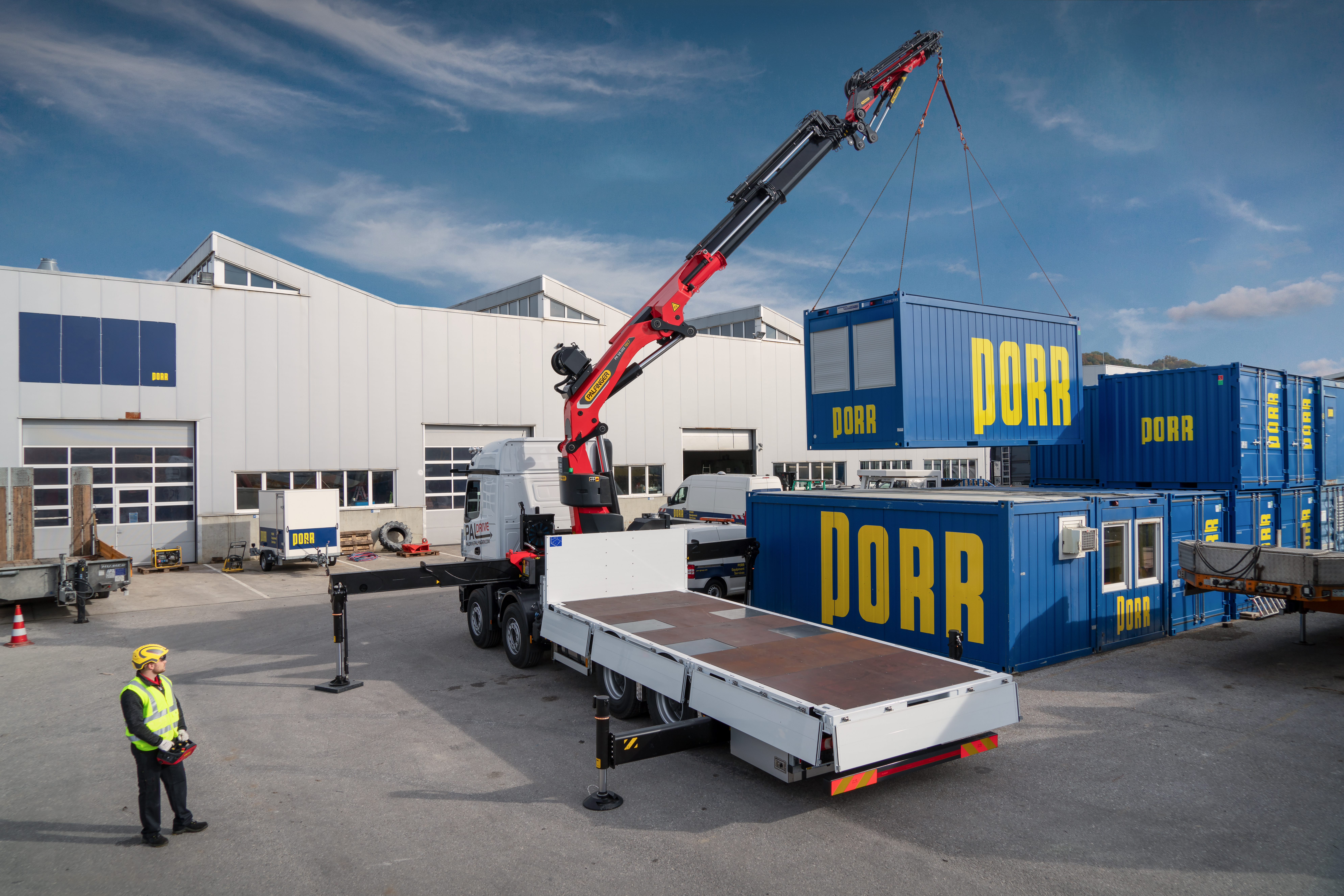 PALFINGER Loader Cranes PK58002 TEC7 <br> Image source: PALFINGER AG