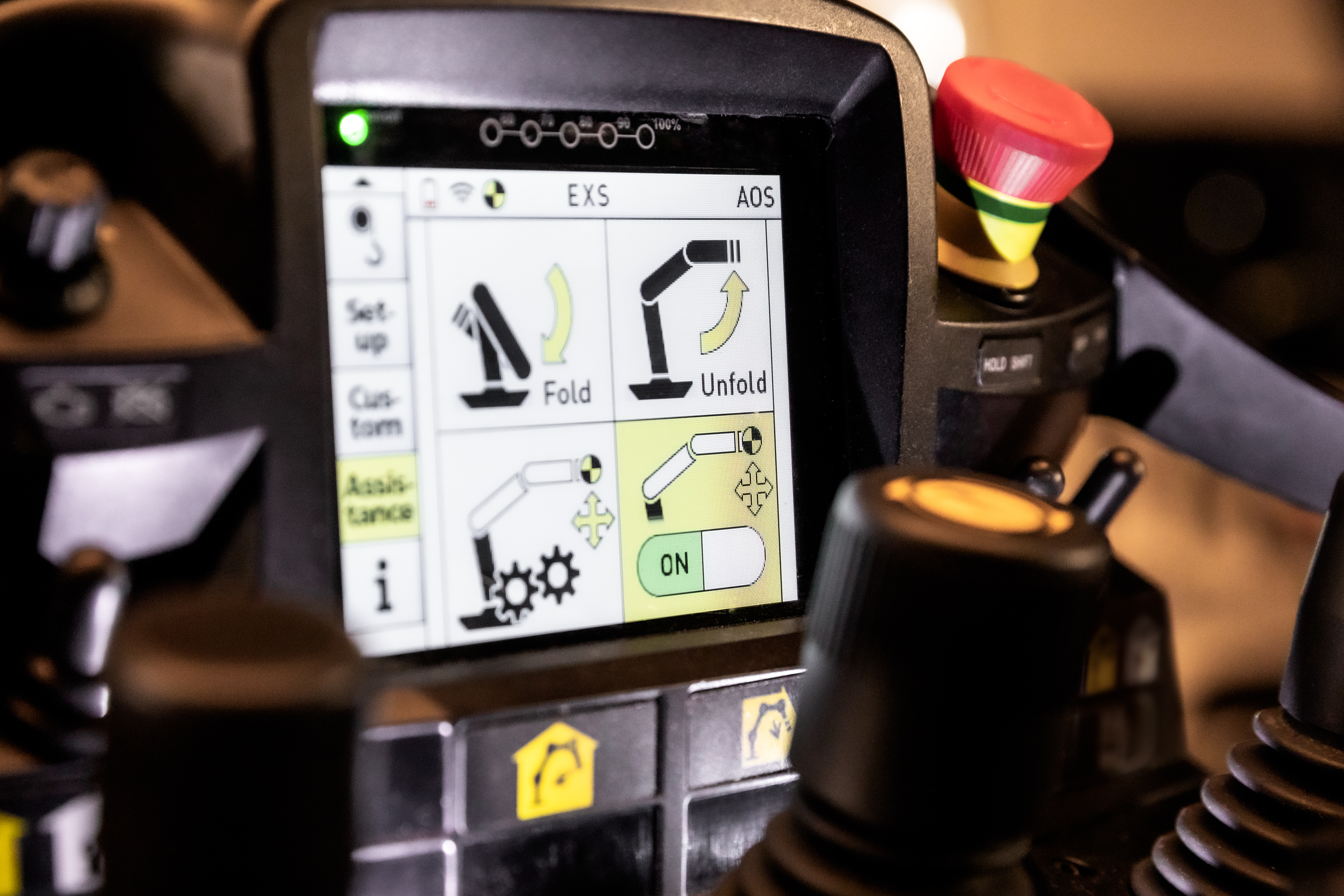 PALFINGER Smart Control - Remote Control <br> Image source: PALFINGER AG