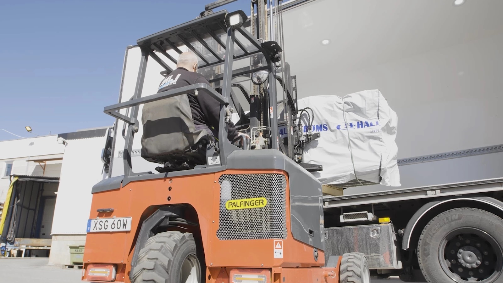 From One Job to the Next with the PALFINGER FLC 253 Truck Mounted Forklift