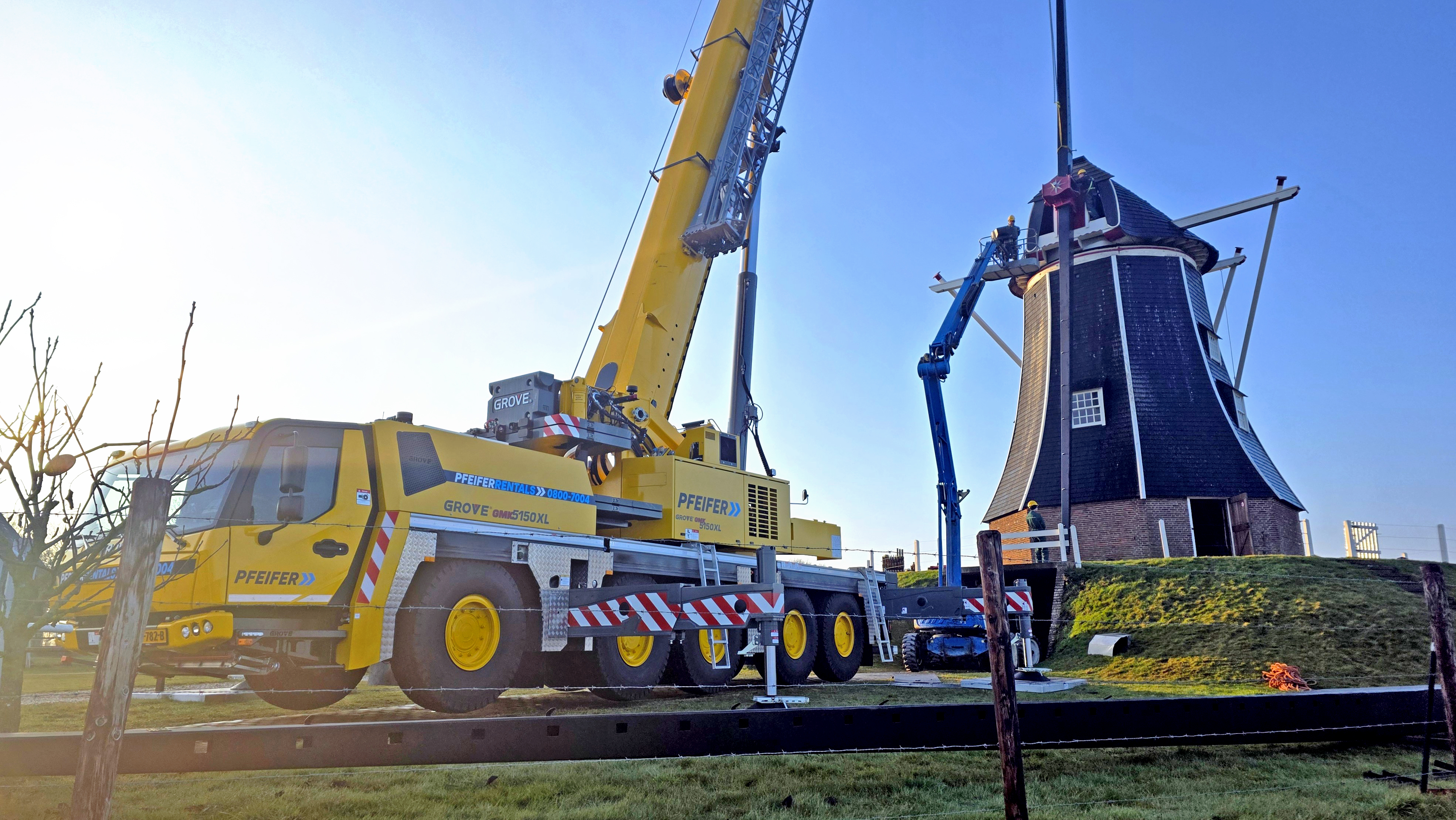  Pfeifer Group sends Grove GMK5150XL to handle delicate restoration work on a 200-year-old windmill 