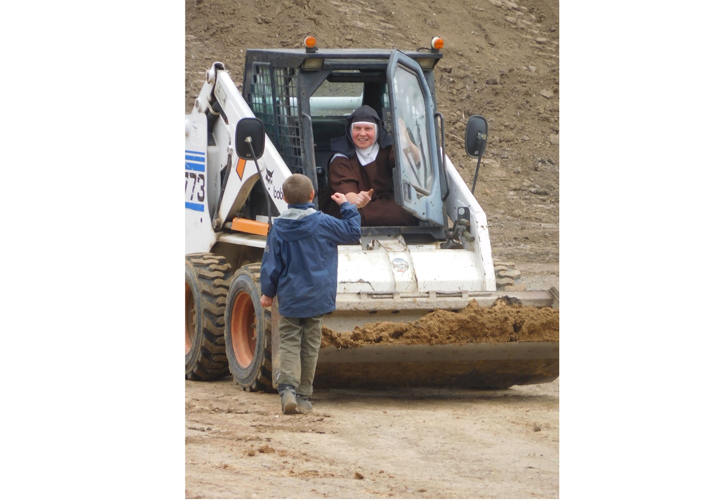 Sister Terezka quickly learnt to operate the Bobcat 773 loader <br> Image source: DOOSAN BOBCAT EMEA