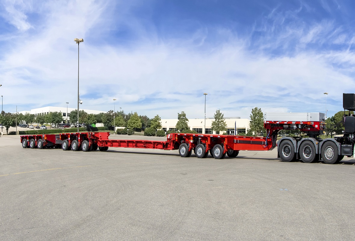 The two first Goldhofer P12 PLUS vehicles <br> Image source: Goldhofer AG