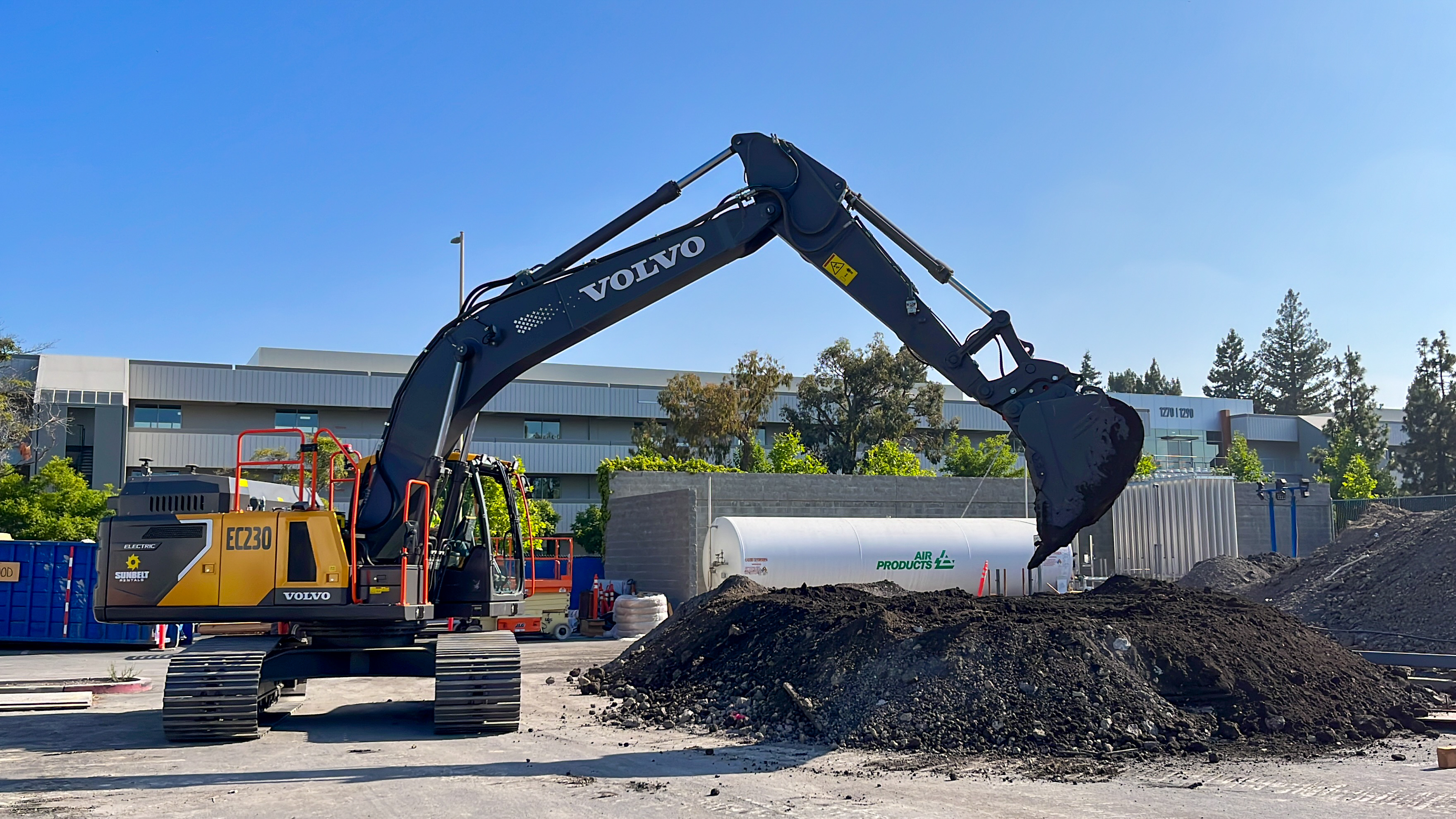 Turner Construction Company to Pilot Volvo EC230 Electric Excavator as Part of Program to Reduce Emissions