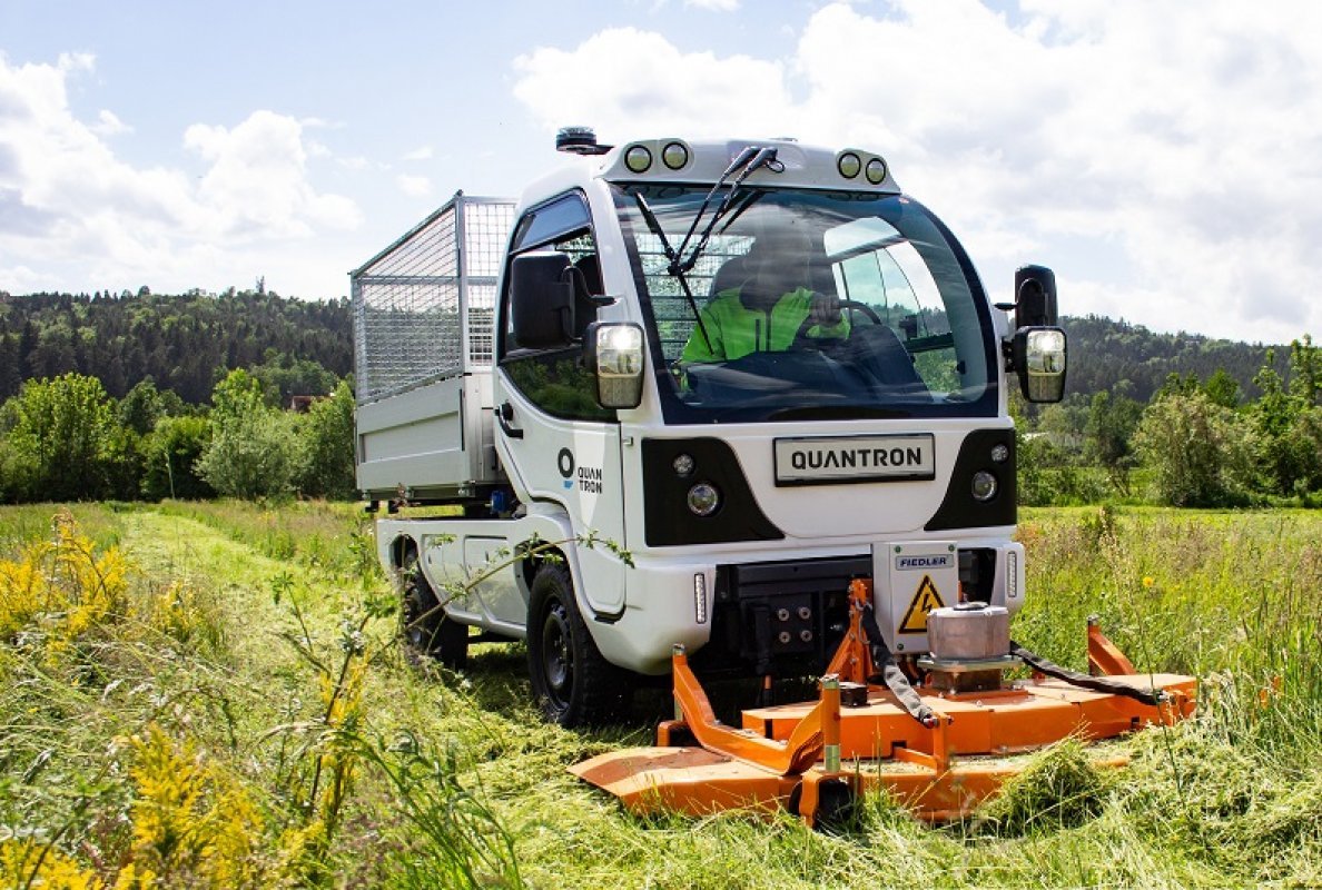 The Q-ELION from QUANTRON. As M-series for municipalities. As T-series for transport tasks