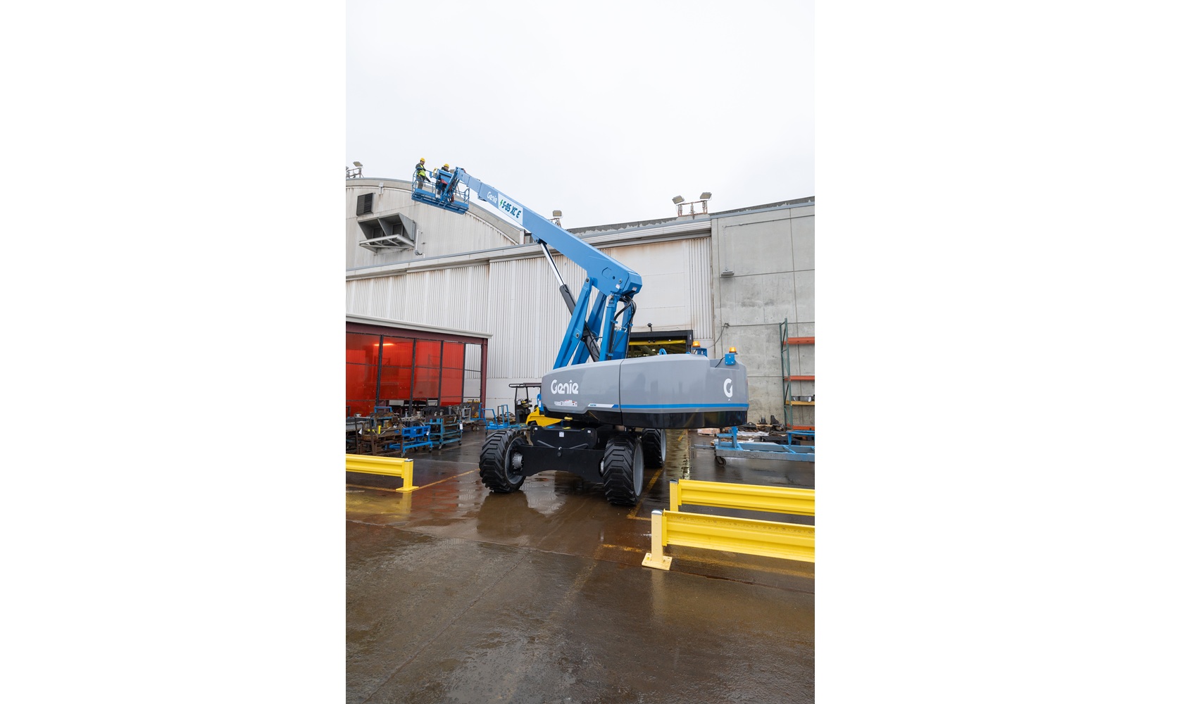 S-85 XC E half elevated