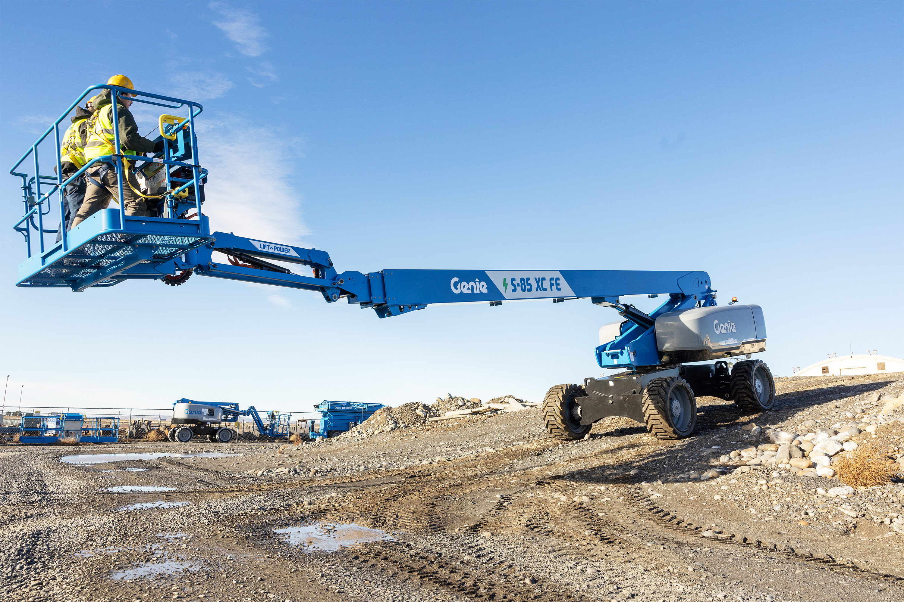 S-85 XC FE rough terrain driving