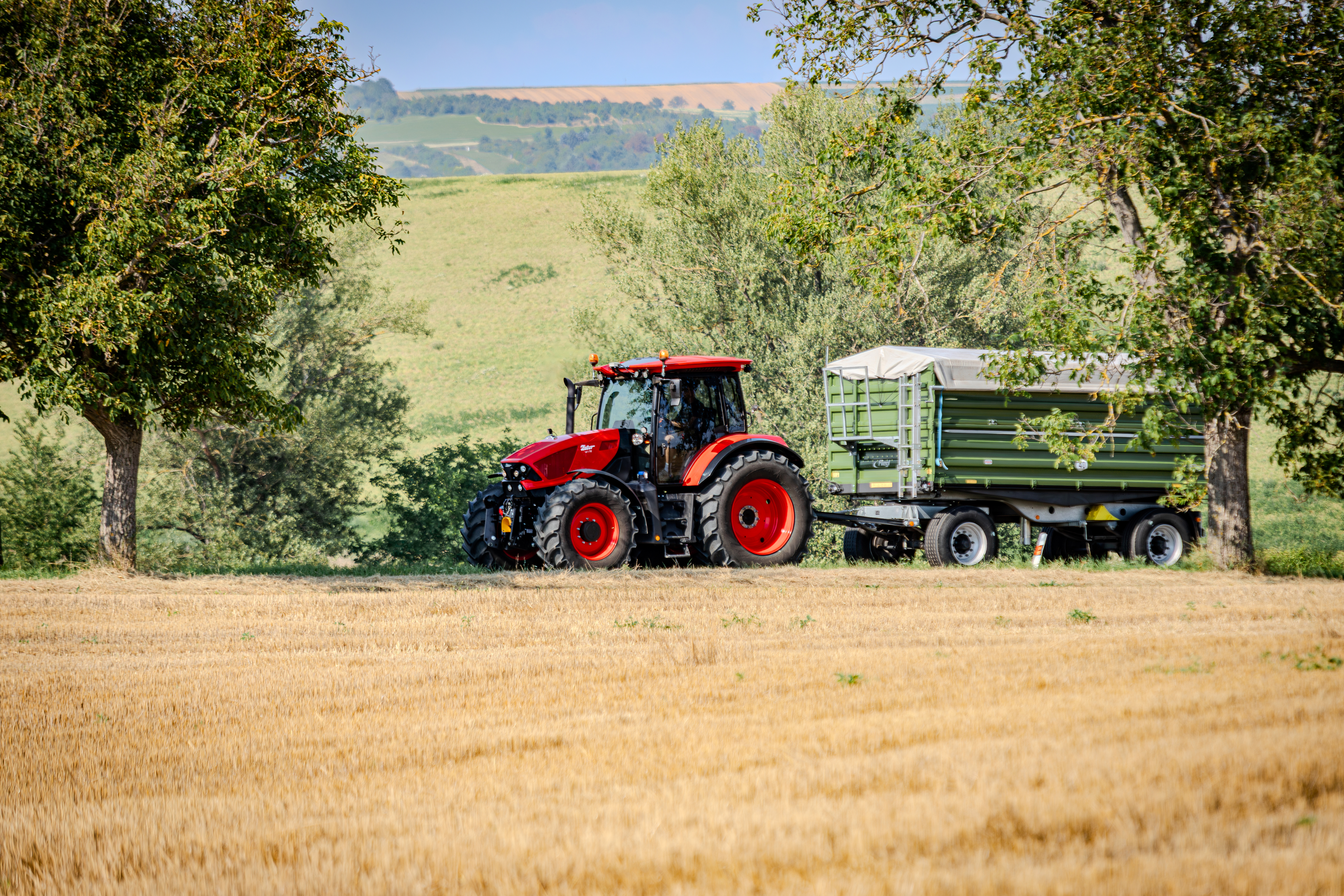 ZETOR invites farmers to Cereals to discover the new Series 6