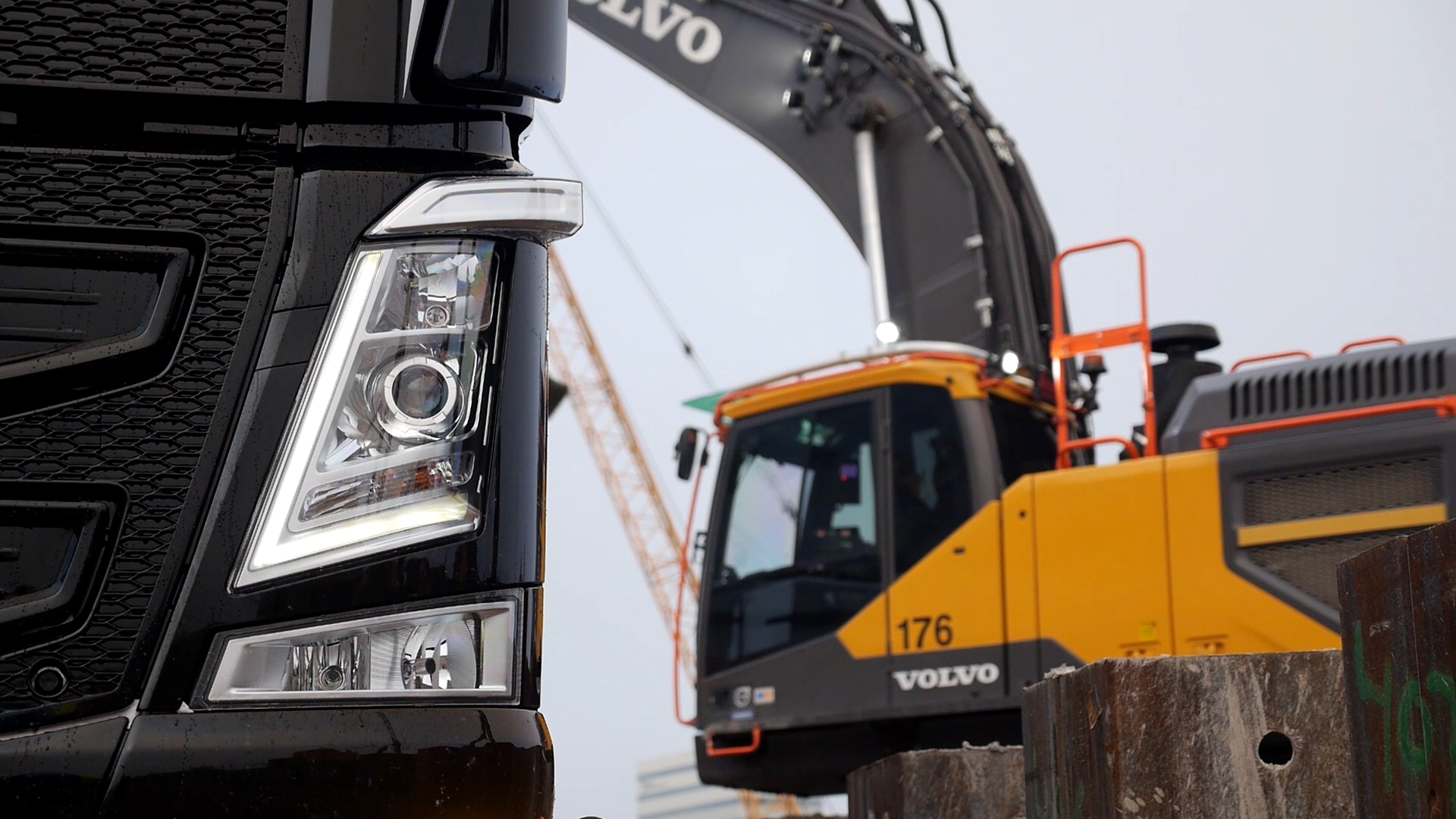 Reduce transport emission with efficient loading <br> Image source: Volvo Construction Equipment