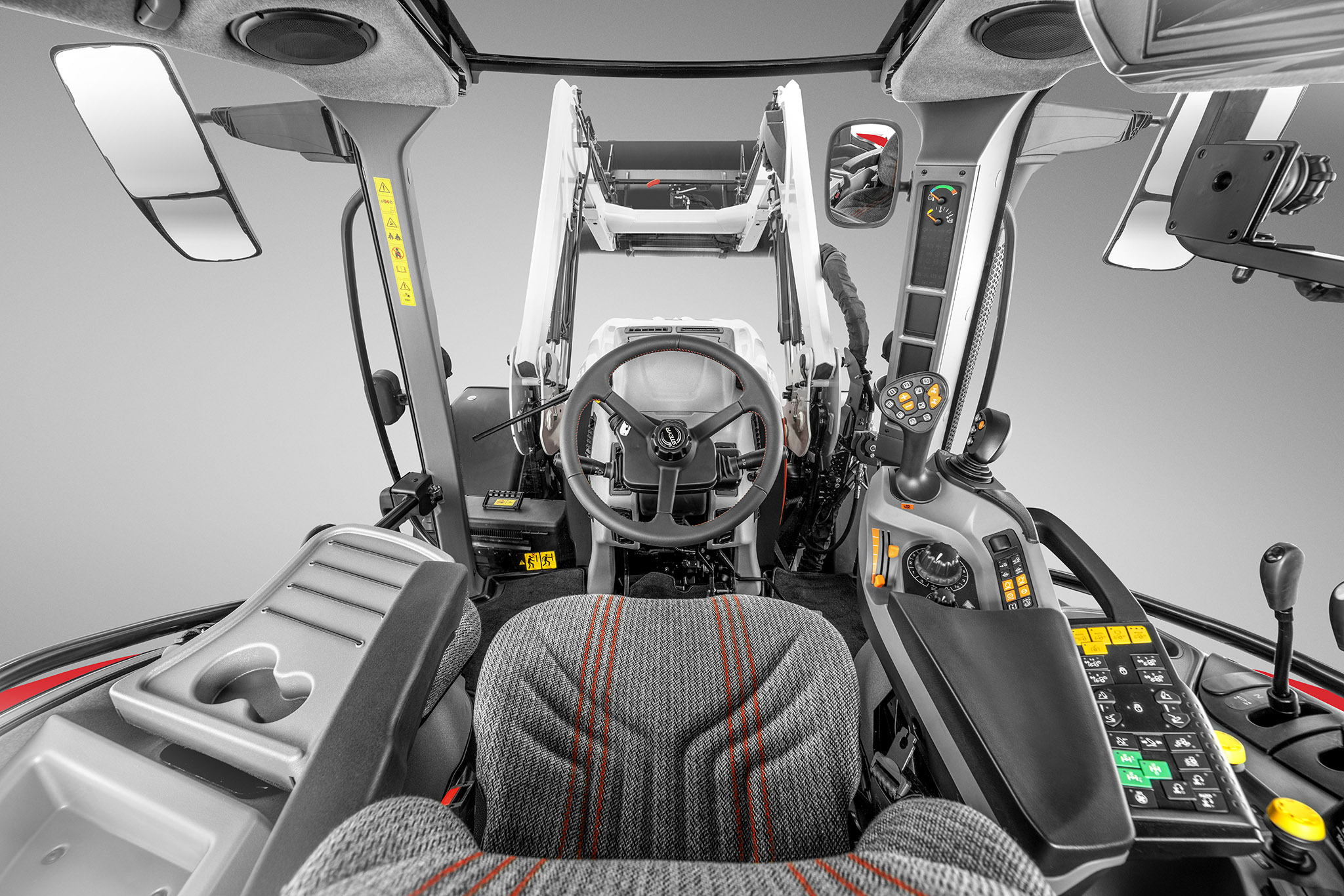 STEYR New Front Loader S4020T and 4120 Expert CVT CAB <br> Image source: CNH Industrial N.V. Corporate Office; STEYR