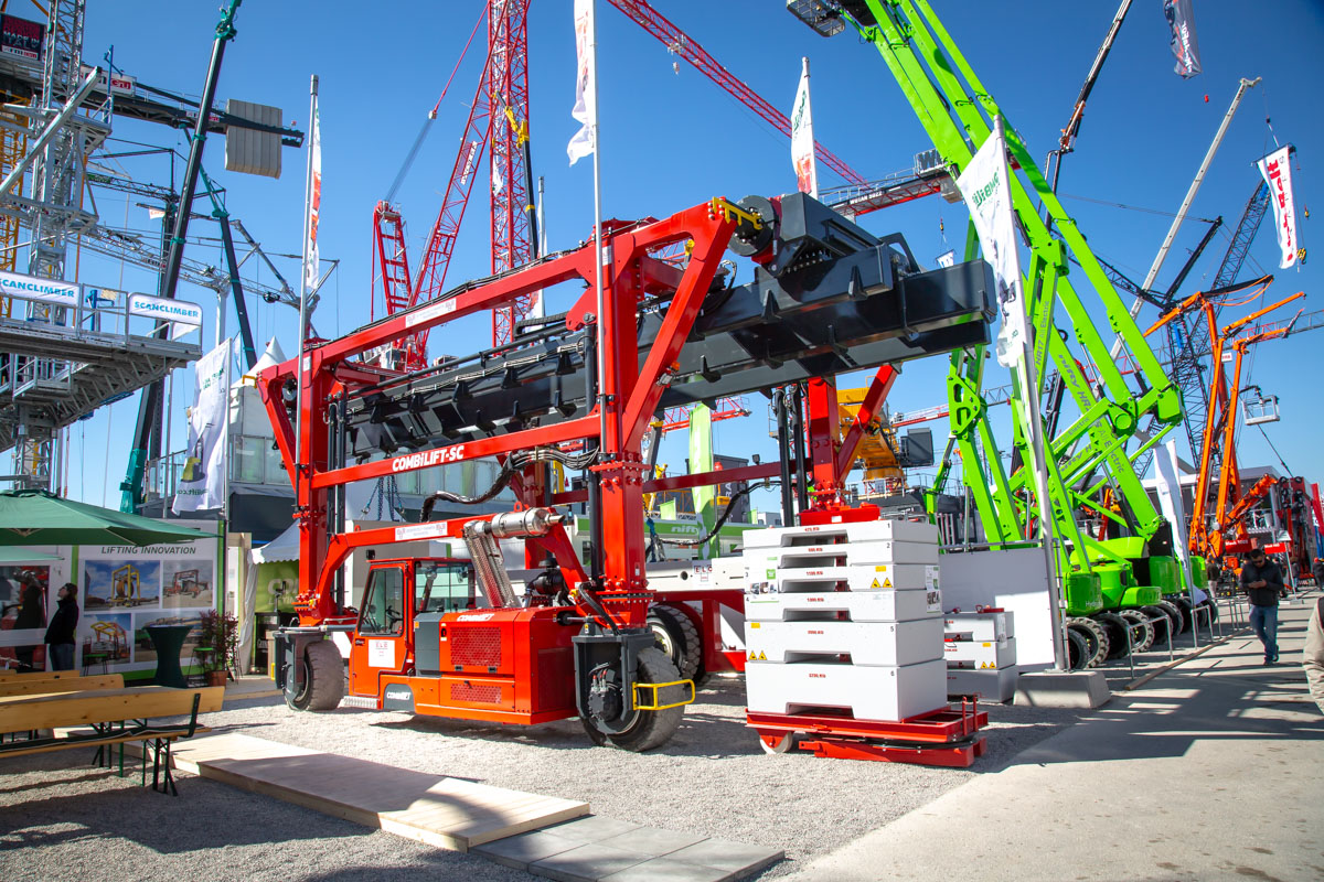 Straddle Carrier at the Combilift Stand