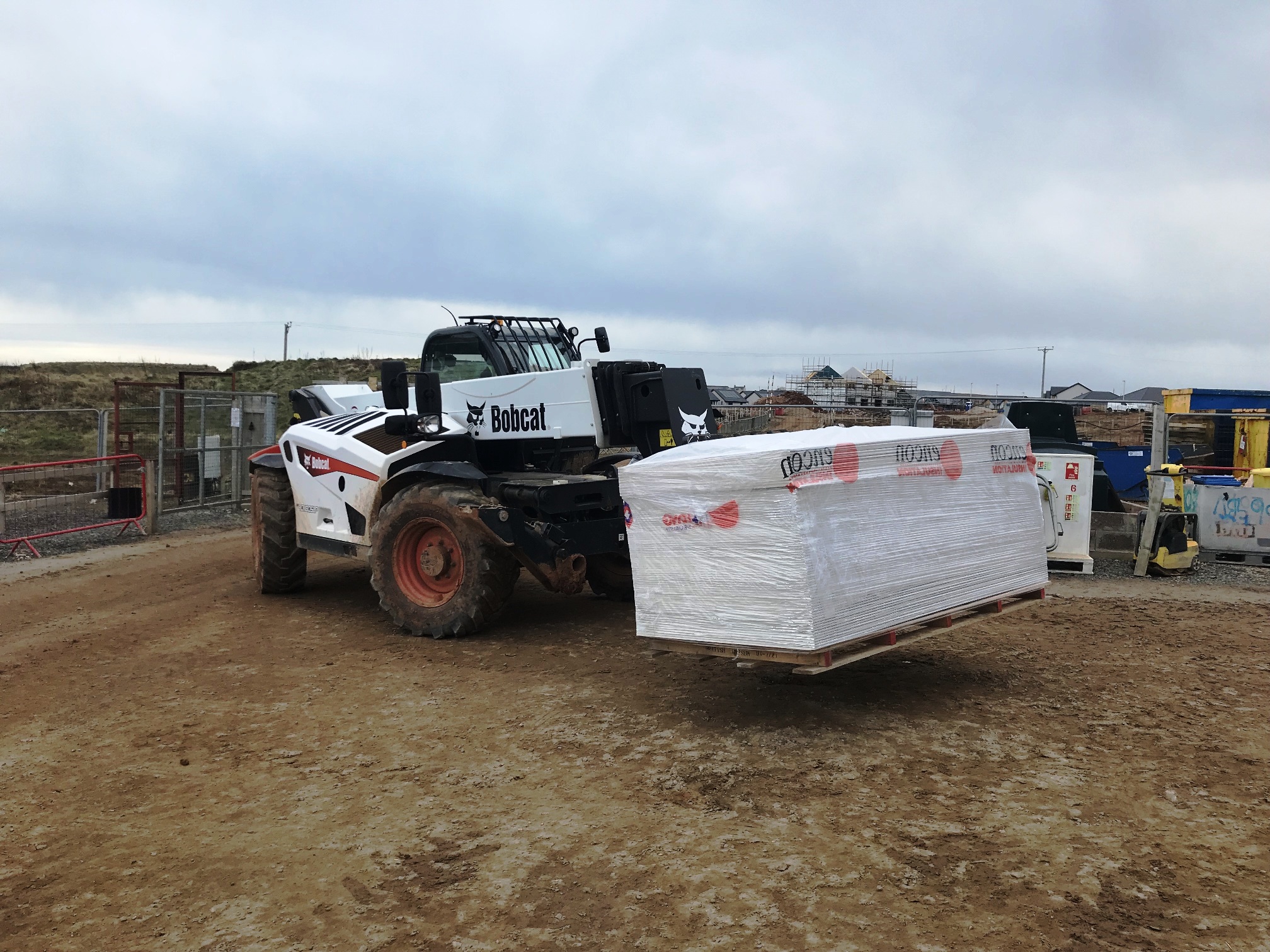 Bobcat T40.180SLP telehandler