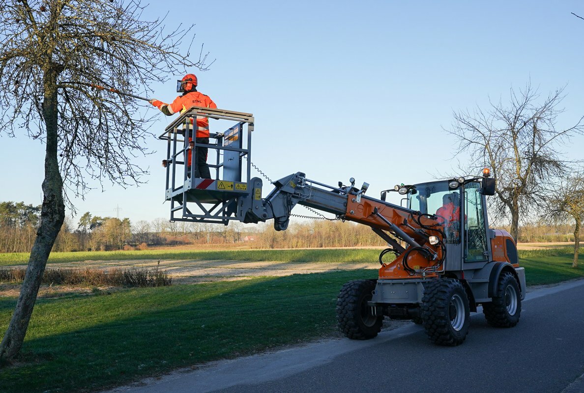  Telescopic swing loader TSL 9088 PRO 