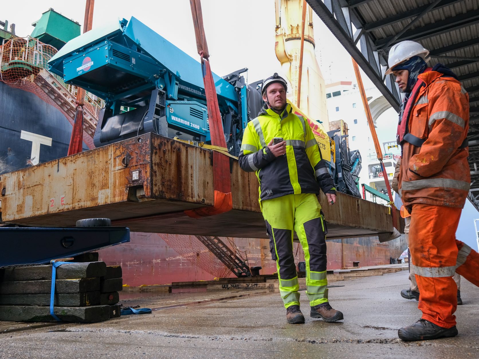 Terex Charters Vessel to Ship 30 Machines from UK to Australia