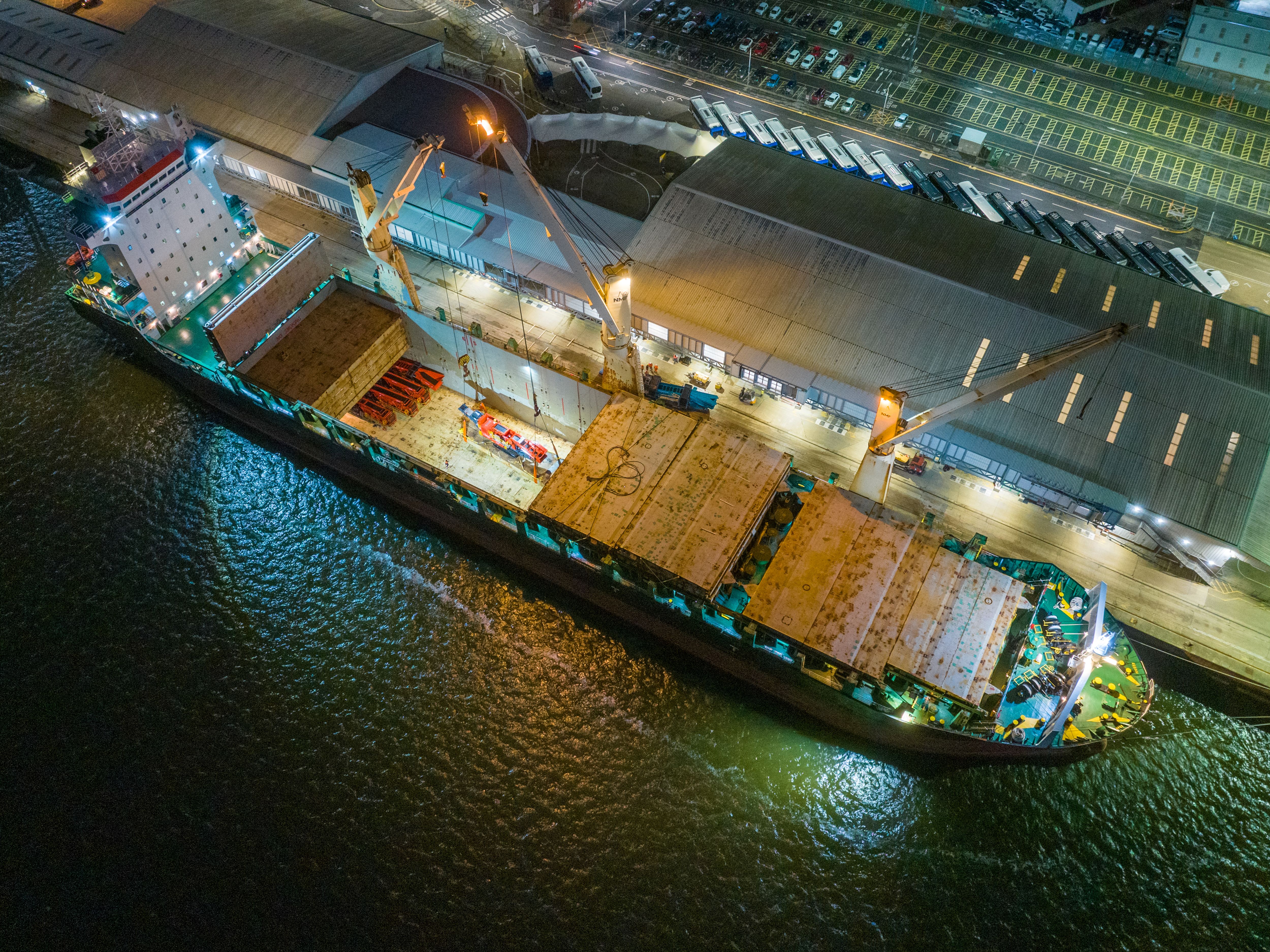 Terex Charters Vessel to Ship 30 Machines from UK to Australia