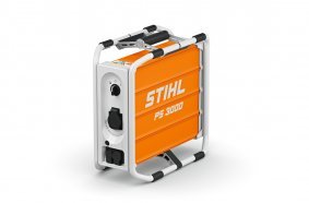 The exhaust-free and noiseless STIHL PS 3000 is the most powerful mobile energy storage unit of its weight class. Furthermore, the dust and splash-proof (IP54) power station can be used in the rain.