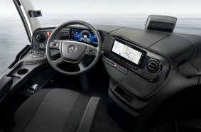 Daimler Buses Makes its Coaches Even More Efficient, Digital and Safer