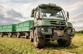 Unimog in agricultural operation