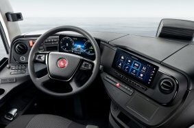 Daimler Buses Makes its Coaches Even More Efficient, Digital and Safer