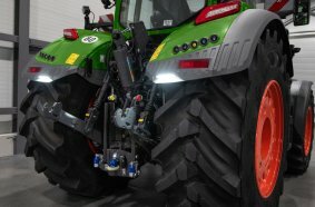 Makes the working day a pleasure. Fendt 800 Vario