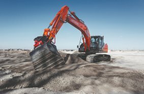 Hitachi ZX210LC-7
