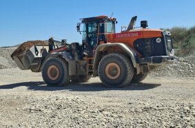Develon wheel loader