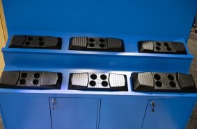CAMSO Construction HXD chain on rubber pads