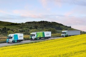 Robust, powerful – and now also all-electric: Mercedes-Benz Trucks presents the new eArocs 400 at bauma 2025