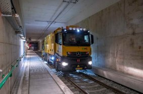 Mercedes-Benz Actros on rails cleans track beds in the Netherlands and Belgium