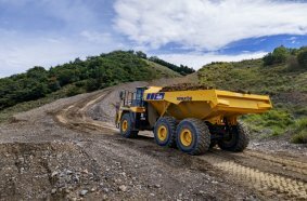 Komatsu HM460-6