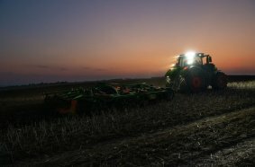 More output. It's more user friendly. More light. Fendt 1000 Vario