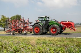 More output. It's more user friendly. More light. Fendt 1000 Vario