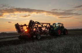 More output. It's more user friendly. More light. Fendt 1000 Vario