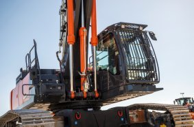 ZX400 MC-7 Triple Boom Cylinder RB 1221