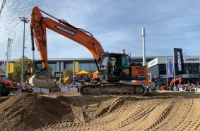  Teleoperating DX225LC-7X at Bauma 2022
